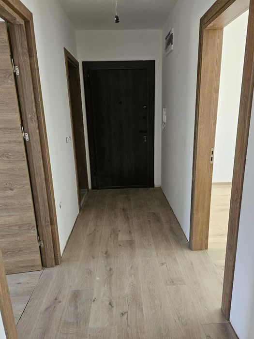 Продава се Тристаен апартамент в Варна, Бриз - 83 кв.м за 1352 €/кв.м - Снимка #2