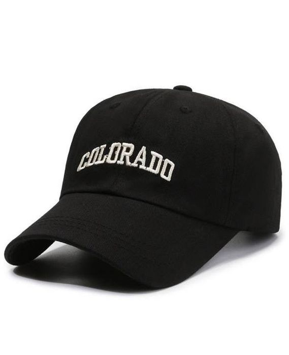 Кепка с надписем колорадо