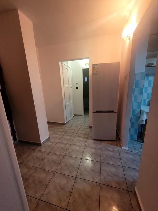 PF Inchiriez ap 2 camere in zona Lotus