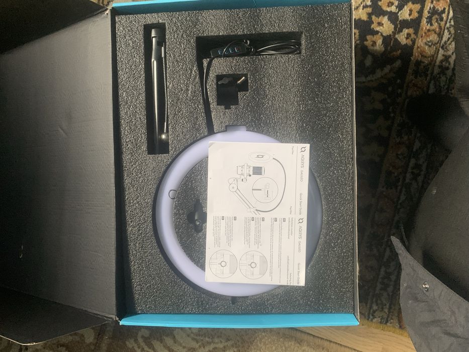 Kit profesional streaming/podcast – microfon + ring light +brat -compl