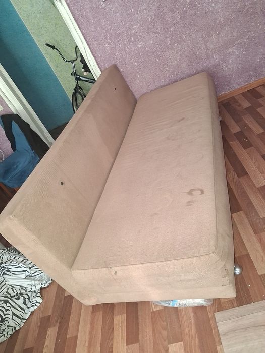 Продам диван книжку