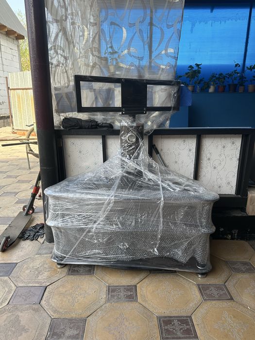 Стеклянная подставка