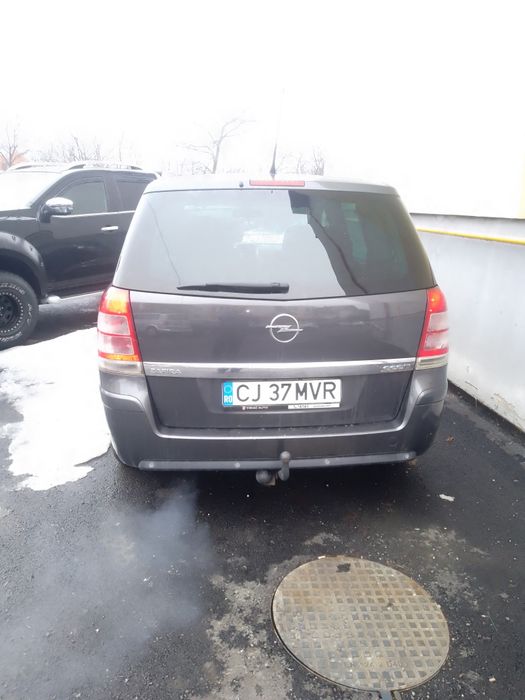 Opel Zafira 2012