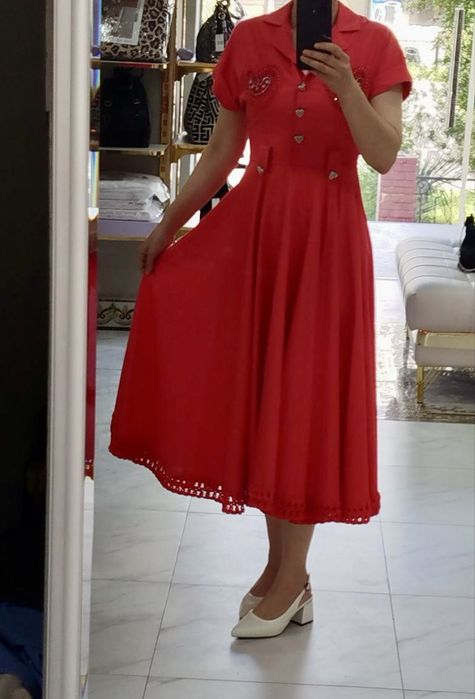 ayollar ko'ylagi br marotaba kiyilgan razmiri 38 holati yangi