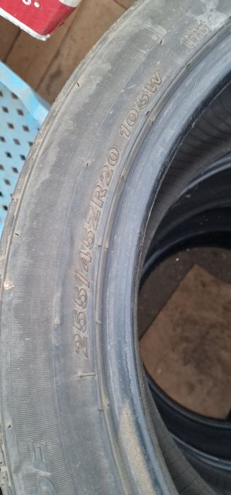 Vând caucucuri de vara  255 45 20