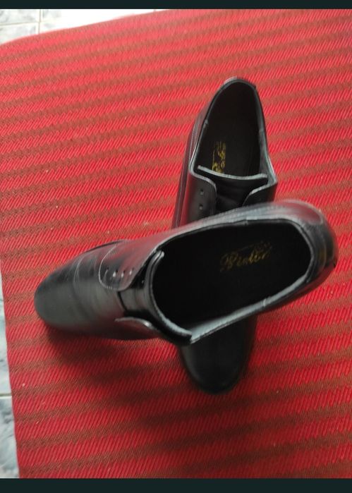 Pantofi din piele naturala 100%