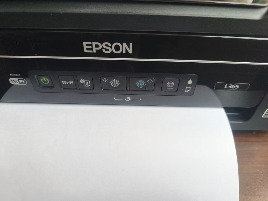 Vând Epson EcoTank L365 Wi-Fi + Scanner – Imprimantă ieftin de reparat