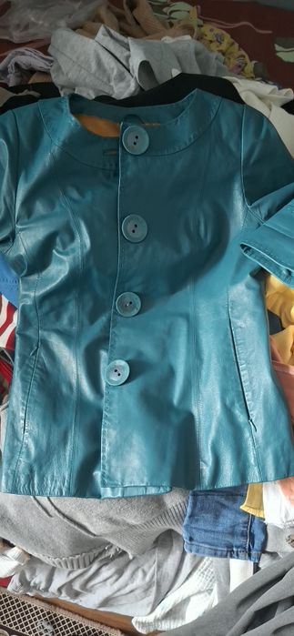 Киімдер балдарға әйелдерге