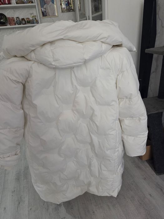 Продам пуховик женский