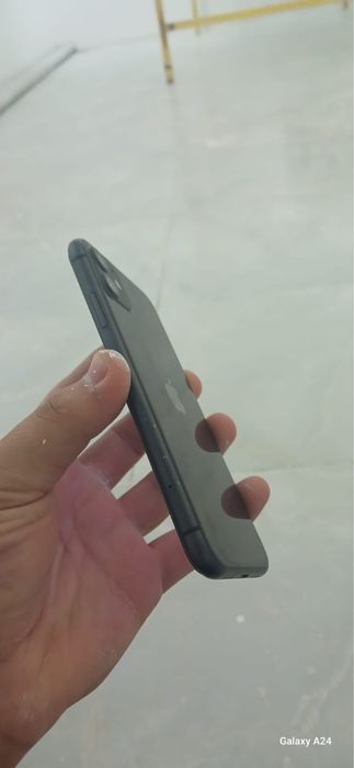 Айфон 11   память 64гб документ бар