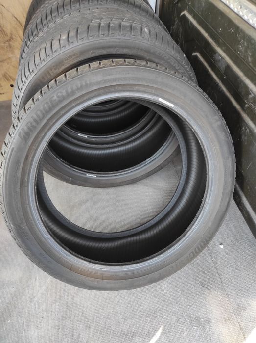 245/40/19 Bridgestone