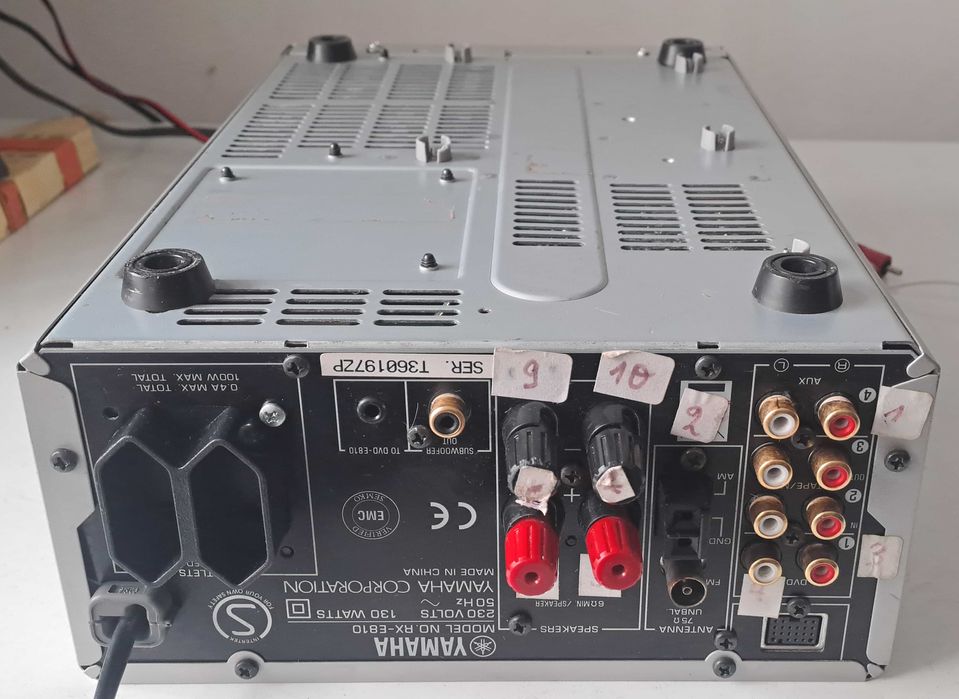 Yamaha RX-E810 Amplificator Receiver Stereo Hi-Fi Pure Direct