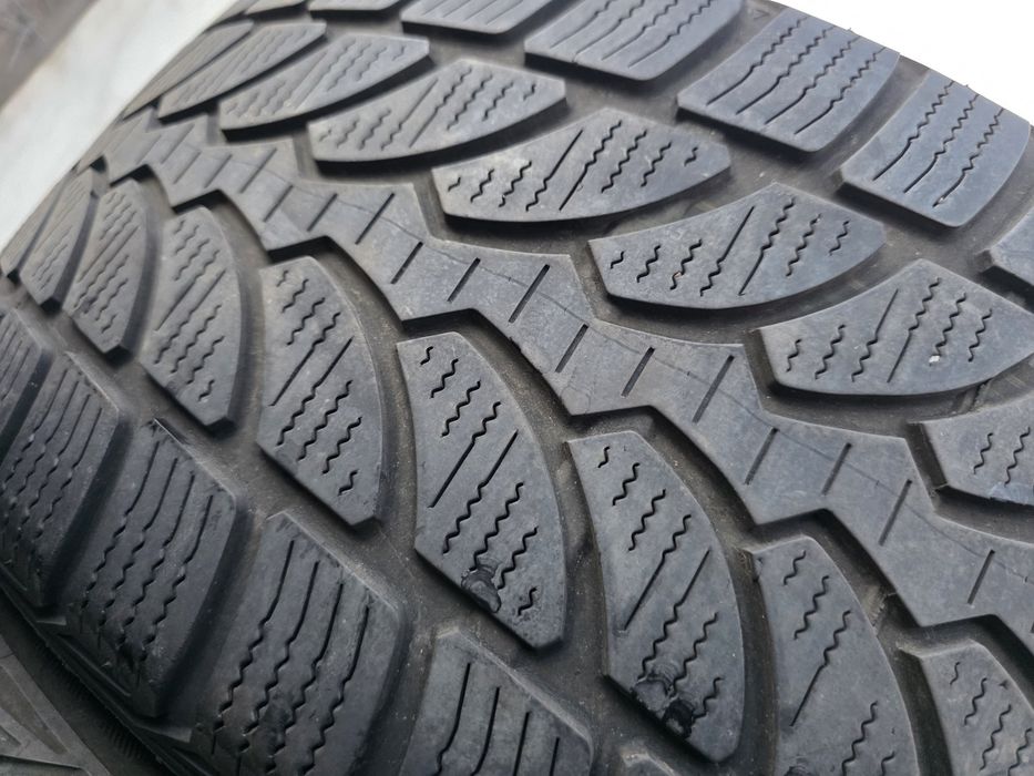 4бр Зимни гуми 225 50 17 - Bridgestone - DOT 2023