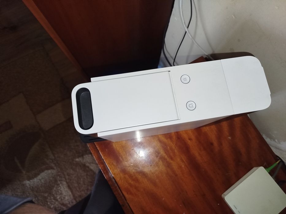 Кофе машина в хорошем состоянии каробка есть