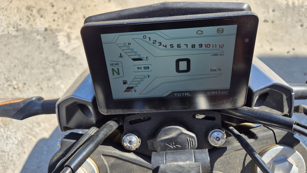 Motocicleta qj motor srk 125s