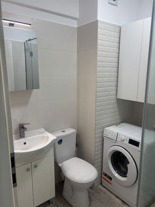 Închiriez Garsoniera Militari Residence + Loc de Parcare