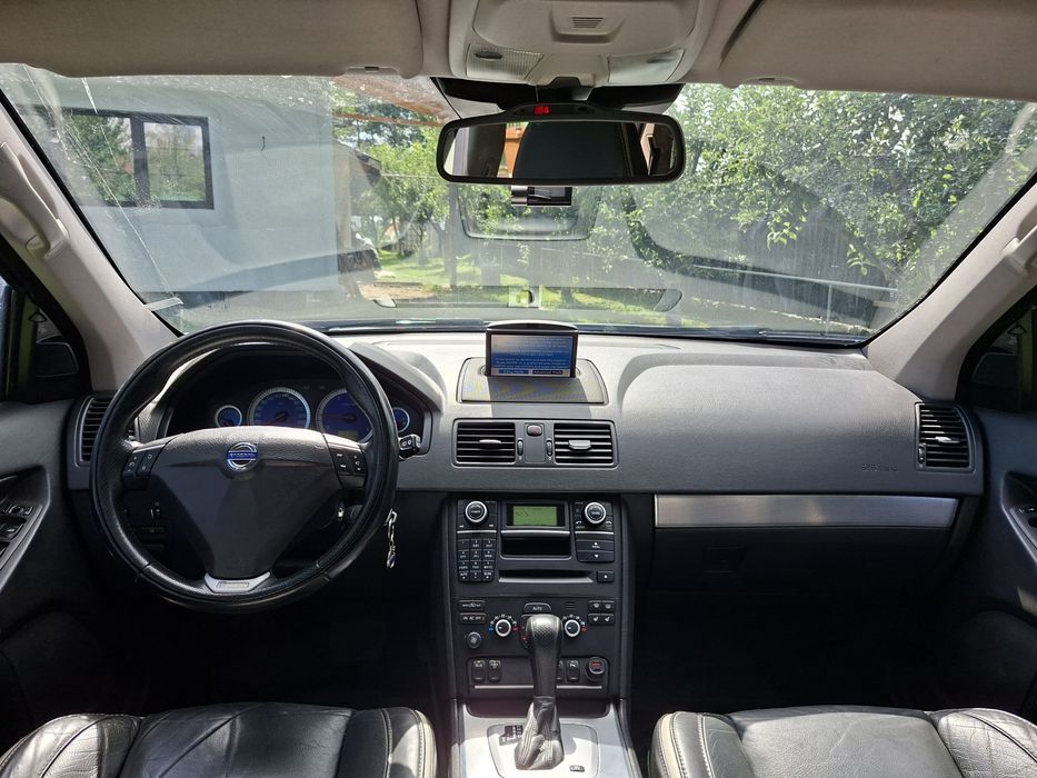 VOLVO XC90 RDESIGN, 200 cai, euro 5,  7 locuri, 157.000km