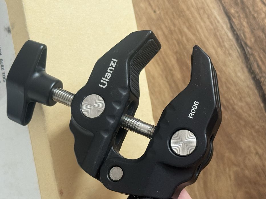 Крепление Ulanzi R096 Clamp