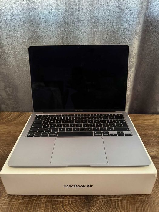 Лаптоп Apple Macbook Air M1 2020 13,3' - 256GB SSD - 8GB RAM - Silver