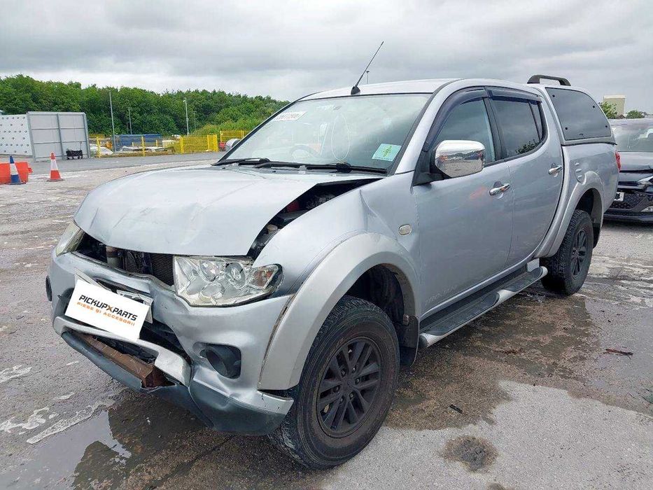 Dezmembrez Mitsubishi L200 2.5 Diesel 2015