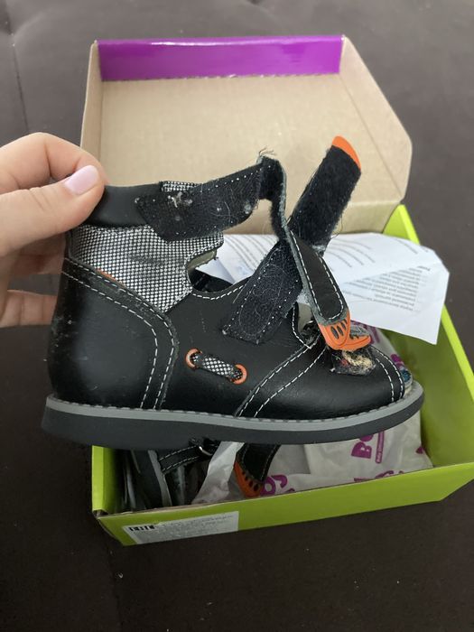 Ортопедический сандали со стелькой