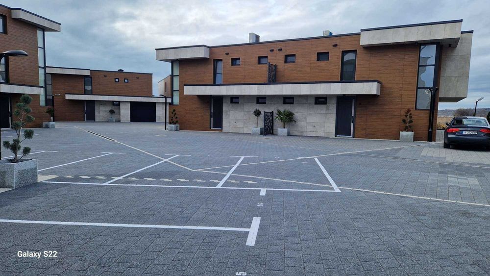 Дава се под наем Тристаен апартамент в Бургас, Сарафово - 128 кв.м за 1376.49 € - Снимка #21