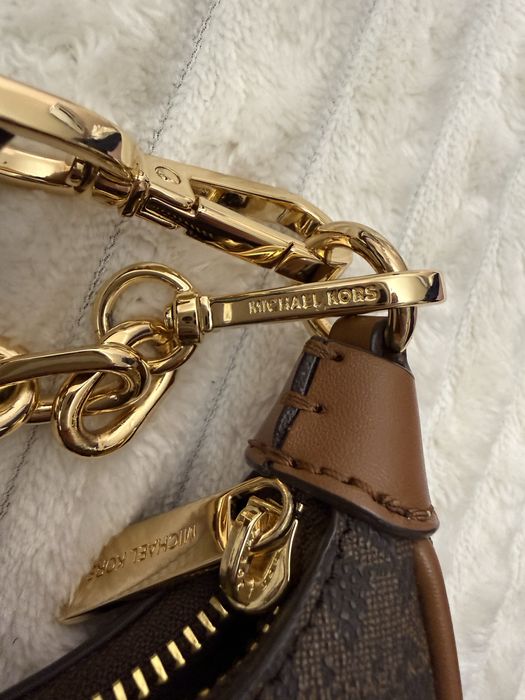 Michael Kors Cora Mini Zip Poucette