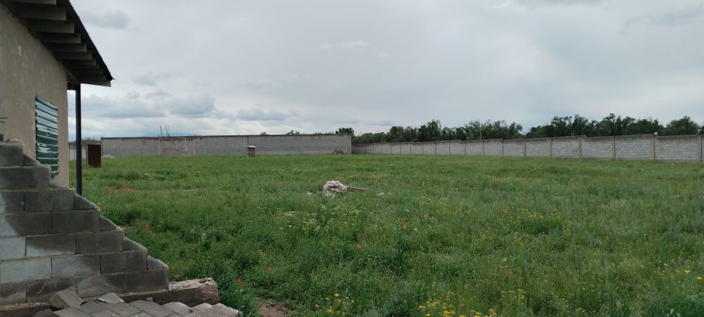 Продам коммерческие помещение 50 соток
