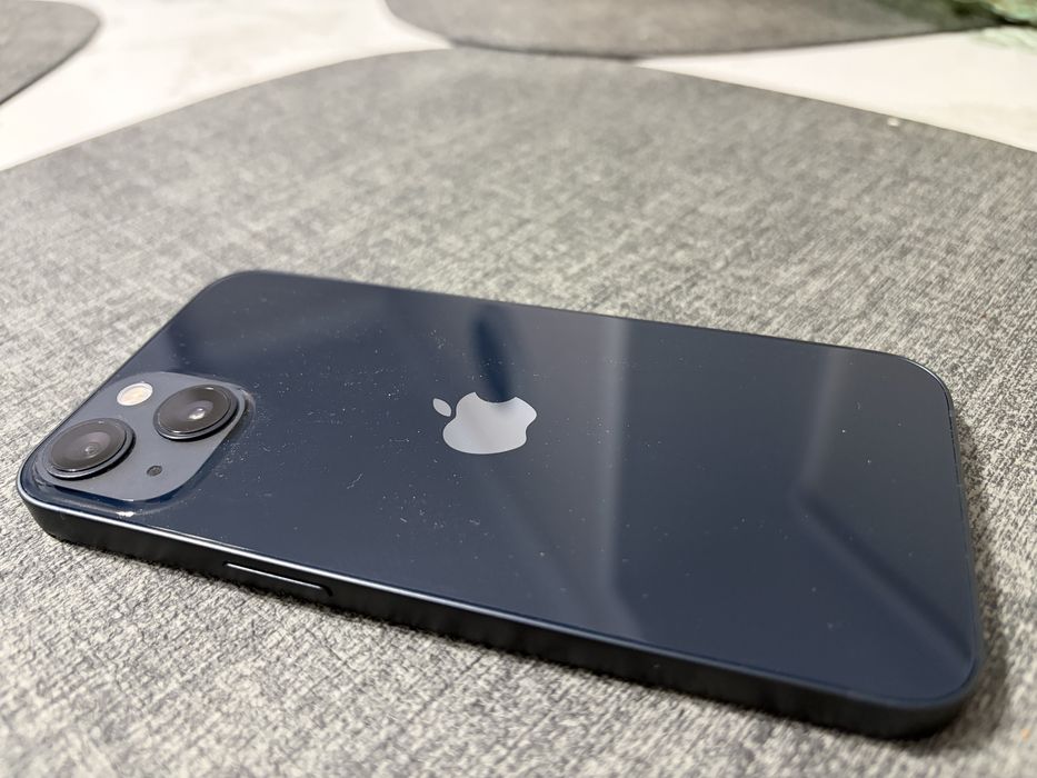 Iphone 13 -256 темно синий .