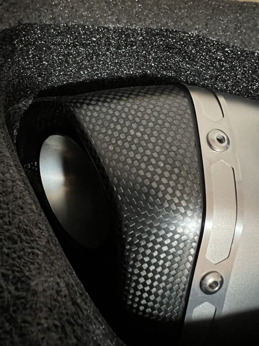 Akrapovic Carbon HP4 Slip On 65мм BMW/Yamaha/Honda/Kawasaki/Suzuki