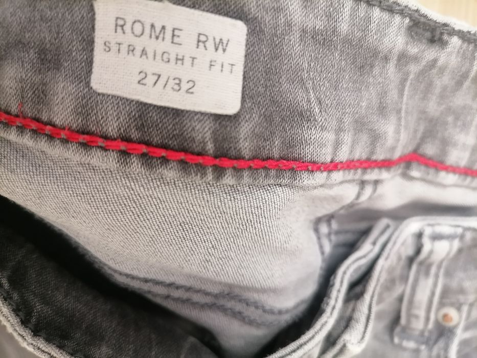 Blugi Tommy Hilfiger de damă