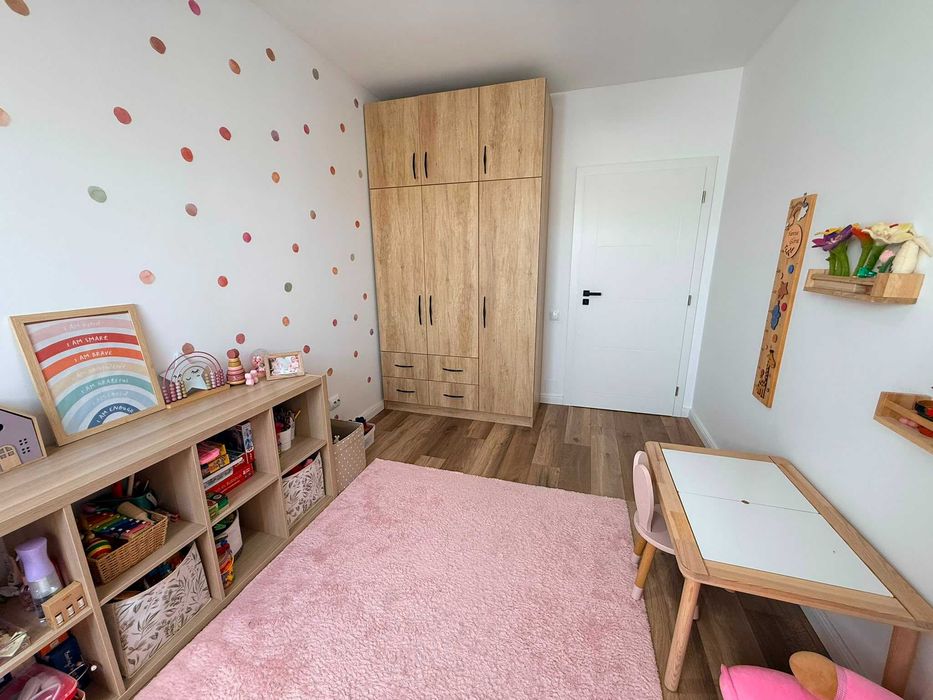 Apartament cu 3 camere