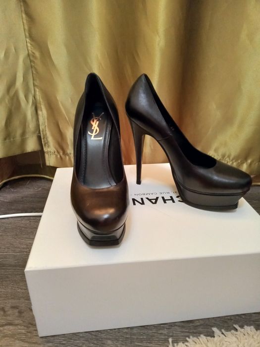 Брендовая обувь в отличном состояниеи