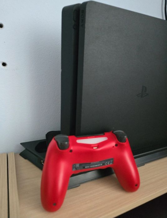 PlayStation 4 modat 240gb SSD