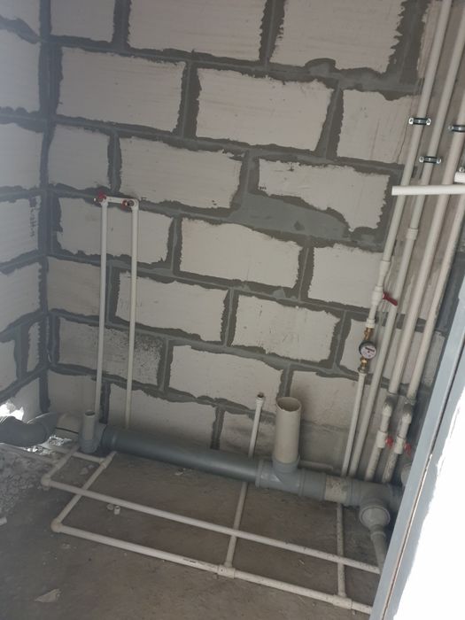 Квартира зудлик билан сотилади, подвал хам бор