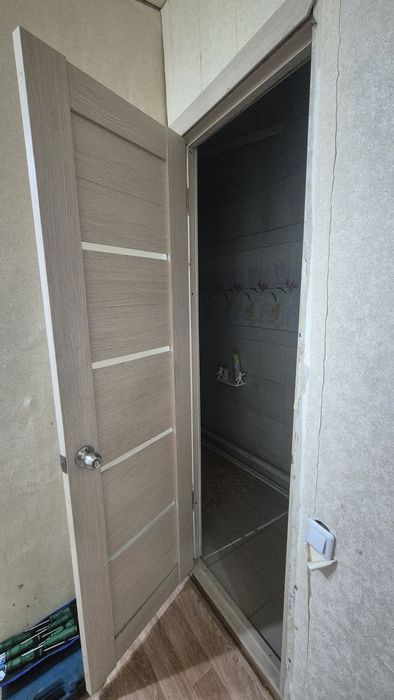 Продам 2 двери б/у