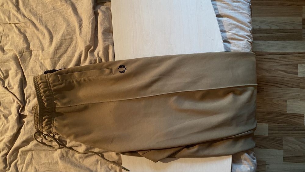 Продам Оригинальные Брюки от Fred Perry.