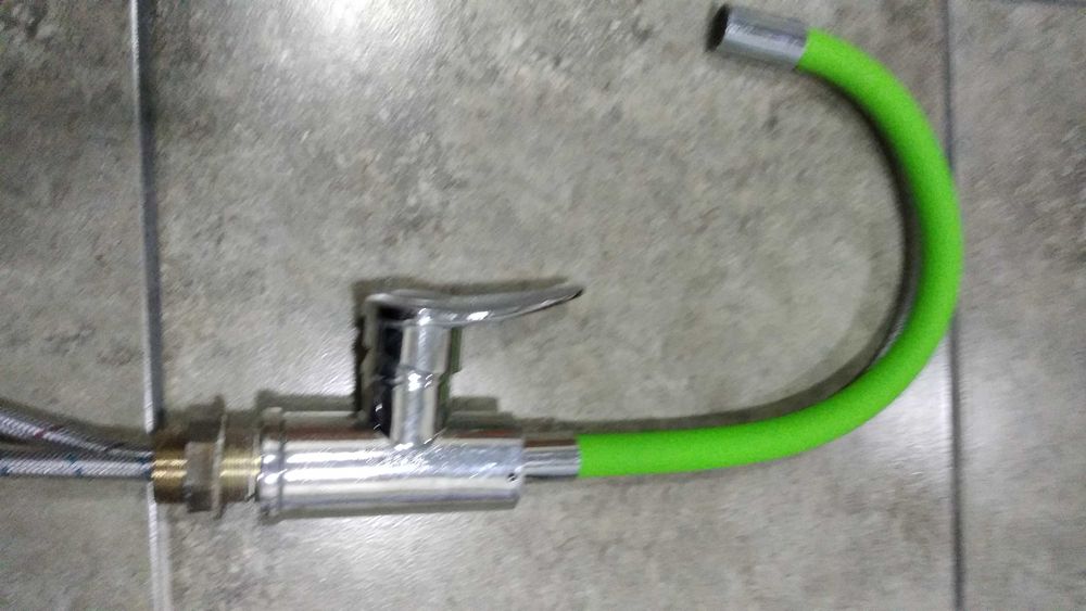 Продам смеситель в хорошем состояний