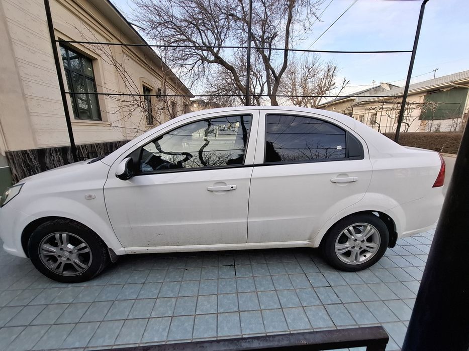 Nexia3 Ravon sotiladi