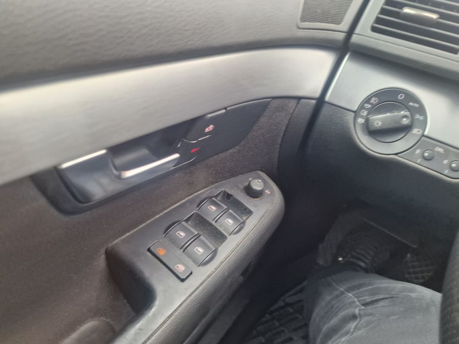 Vand autoturism AudiA4 Quatro