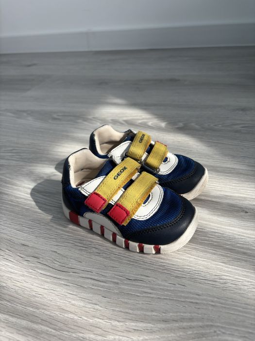 Adidasi cu scai Geox 22