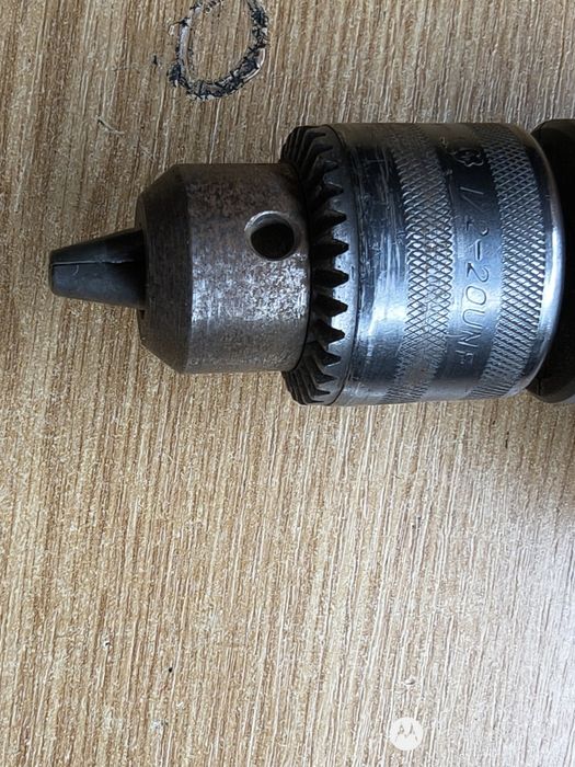 bormasina cu percuție  Skill 710W, impecabilă