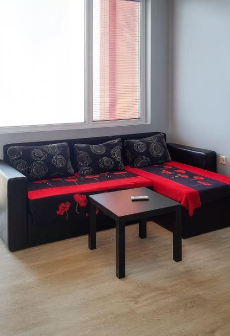 Двустаен апартамент в района на Колхозен пазар!