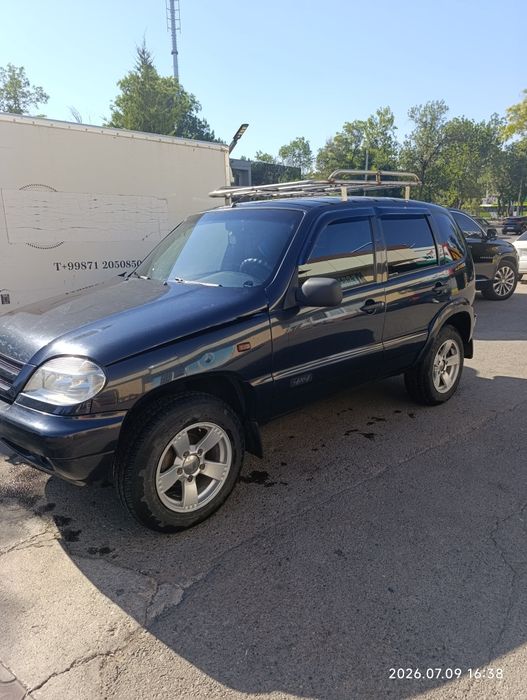 Niva Chevrolet автомобиль