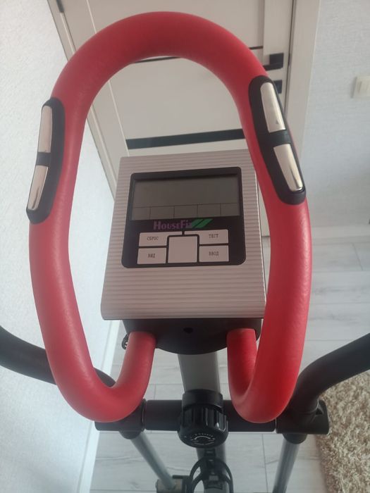 Продам тренажёр.эллиптический тренажёр.