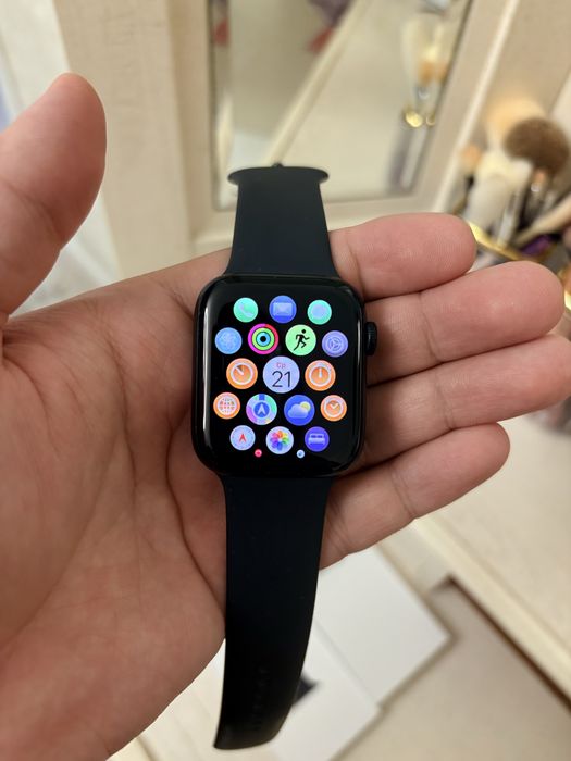 Apple Watch SE Gen 2 44 mm