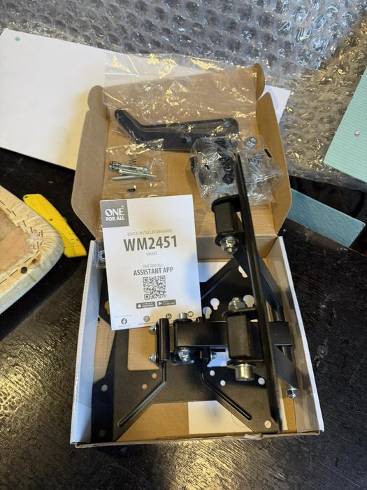 Стойка за телевизор