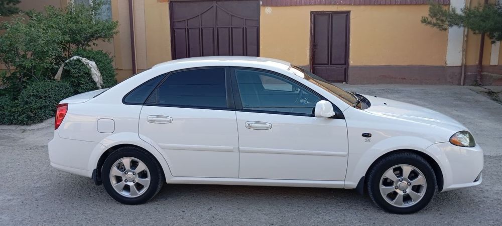 Lacetti Gentra 2022 sotiladi