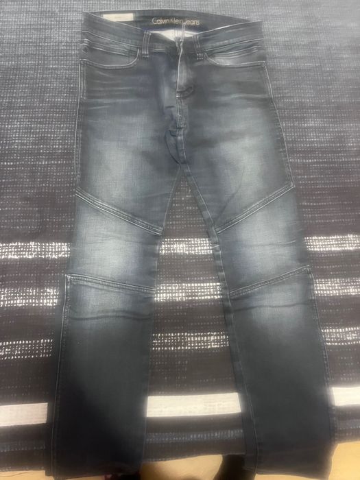 Продавам мъжки дънки