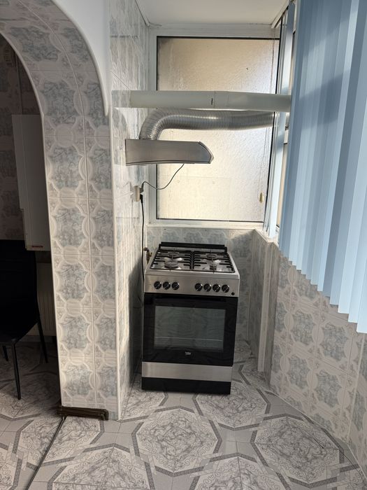 Închiriez ap. 2 cam.,decomandat,zona de sus,str.Belvedere